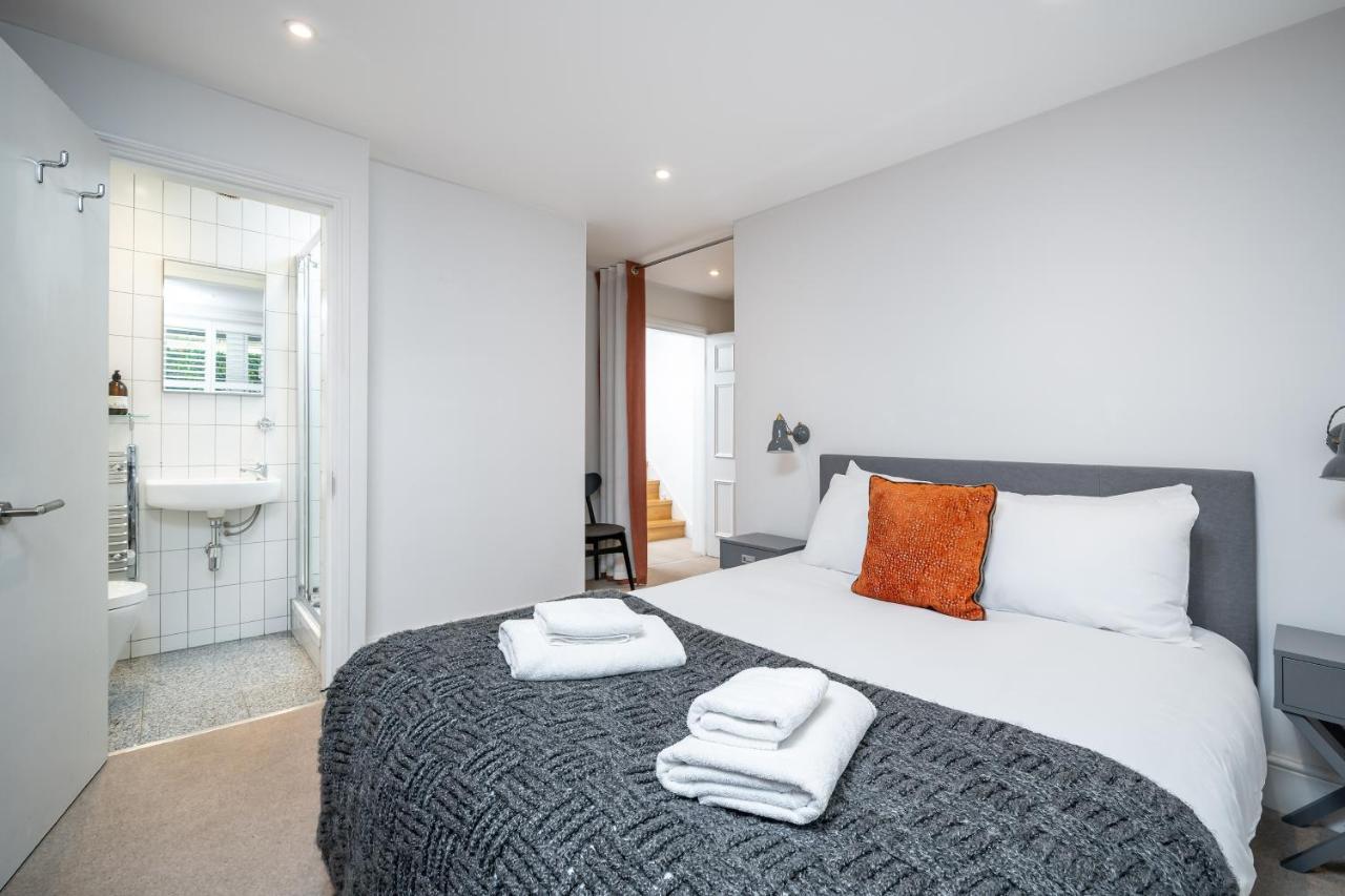 Sleek Flat With Communal Courtyard London Exteriör bild